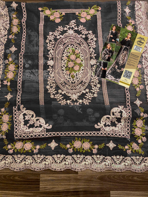 Floral Fantasy – Chikankari Lawn 3-Piece Suit